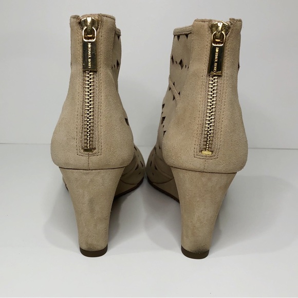 NWOT Michael Kors Women's Shoe - Picture 8 of 12